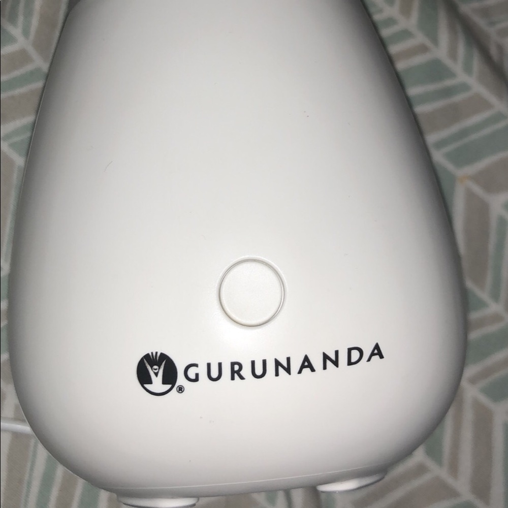 Gurunanda oil diffuser